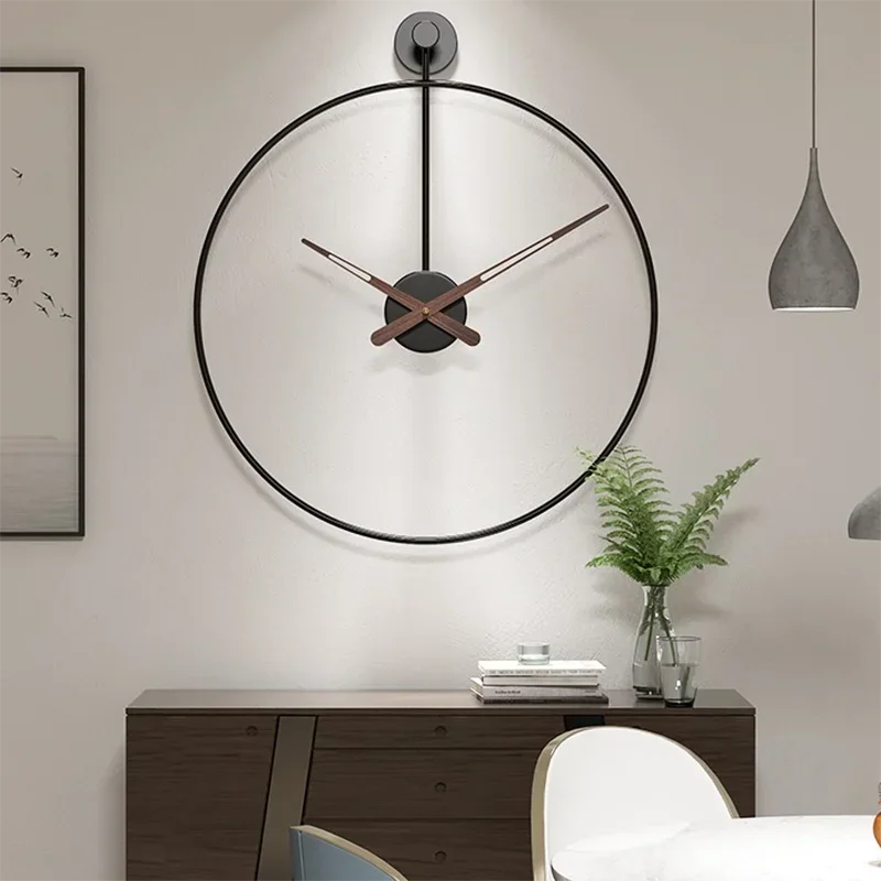 Luxury Kitchen Round Minimalist Wall Clock